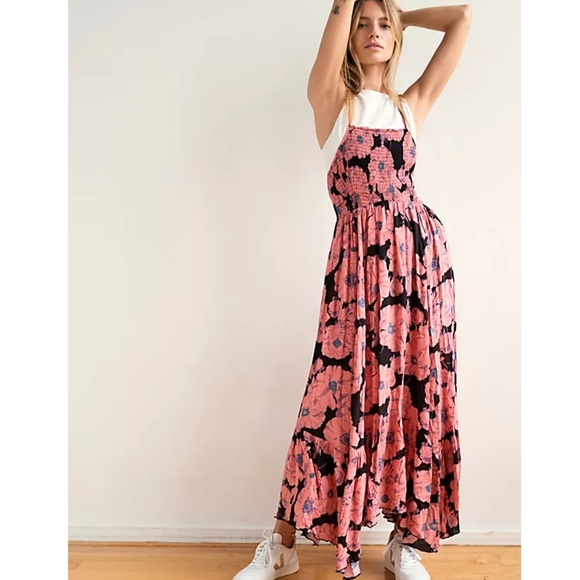 Free People Dresses & Skirts - Free People Pink and Black Flower Dress s.M